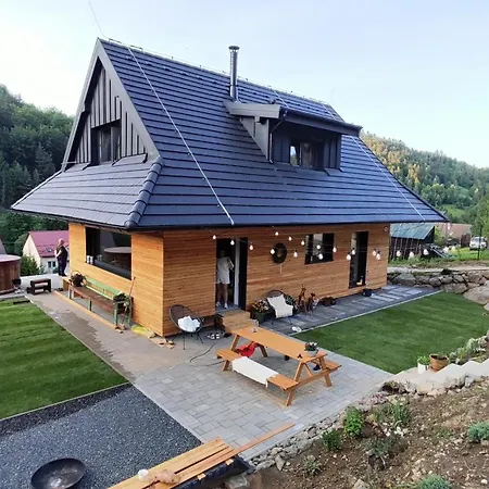 Happynewhome Slovensky Raj Chalet *