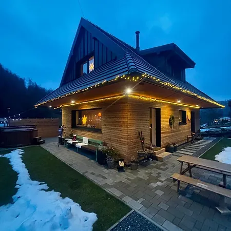 Happynewhome Slovensky Raj 木屋 *