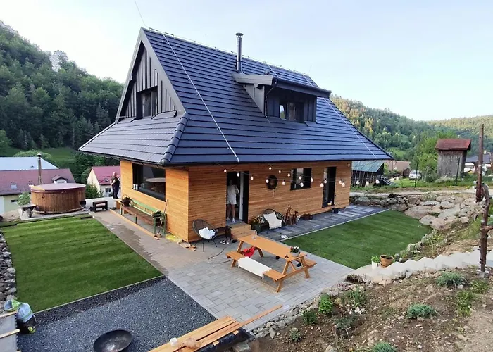Happynewhome Slovensky Raj 木屋 *